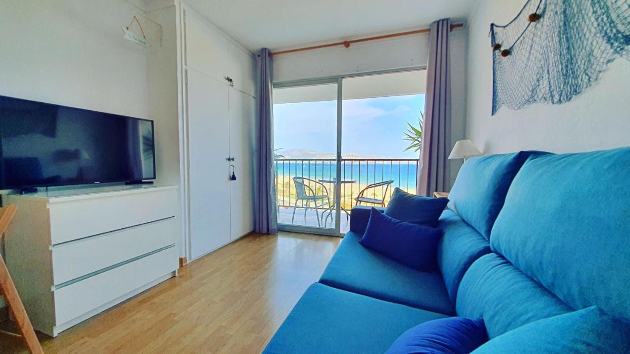Cozy Beach-Front Studio With Amazing Sea View Empuriabrava Exteriér fotografie