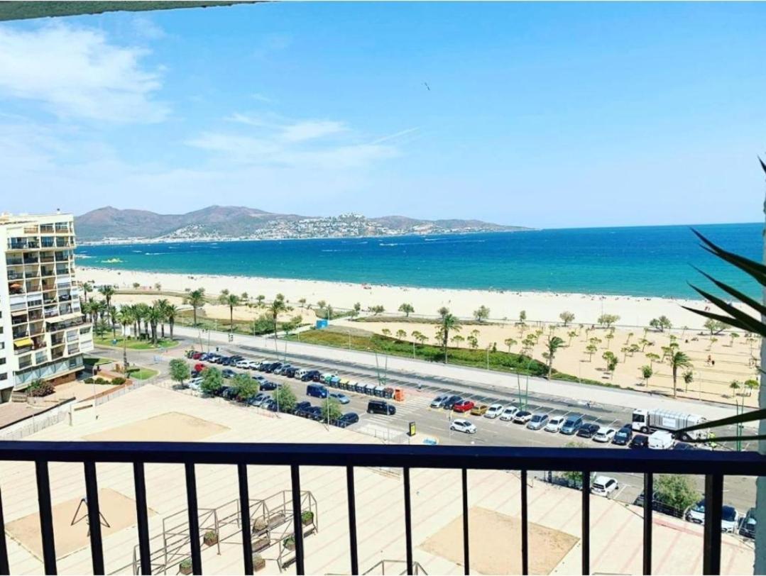 Cozy Beach-Front Studio With Amazing Sea View Empuriabrava Exteriér fotografie